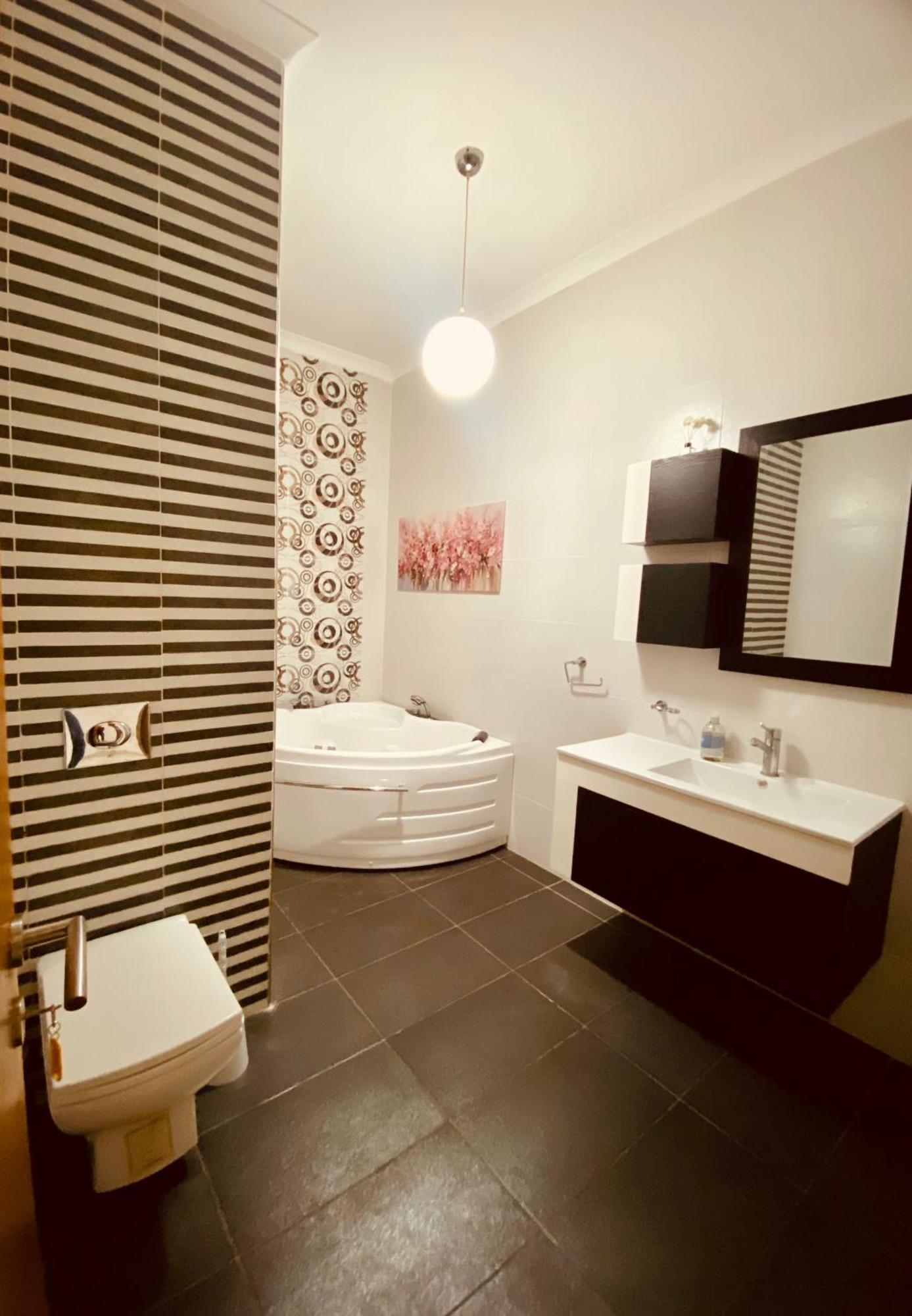 Bugibba Central Modern Apartment St. Paul's Bay Exteriér fotografie