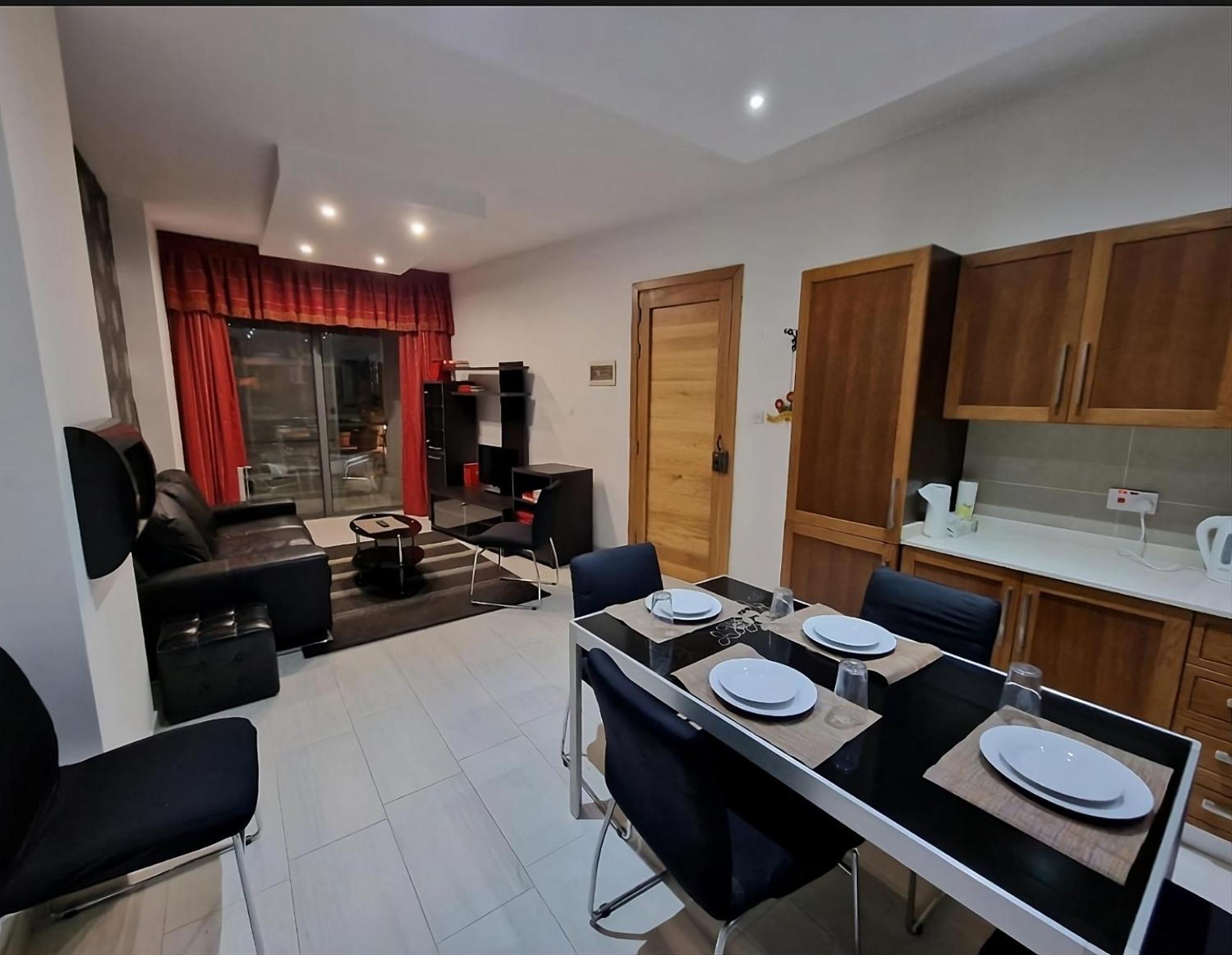 Bugibba Central Modern Apartment St. Paul's Bay Exteriér fotografie